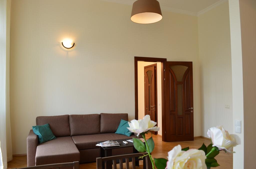 Rentday Apartments - Kiev Esterno foto